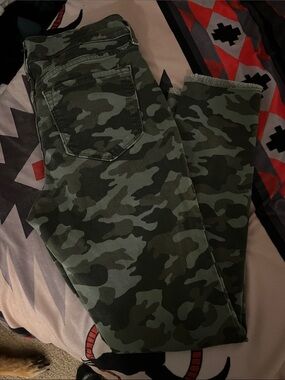Old Navy Camo Rockstar Skinny Jeans in Olive and Dark Green